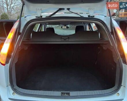 Білий Форд Фокус, об'ємом двигуна 1.6 л та пробігом 297 тис. км за 5299 $, фото 35 на Automoto.ua