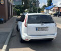 Білий Форд Фокус, об'ємом двигуна 2 л та пробігом 185 тис. км за 5000 $, фото 2 на Automoto.ua