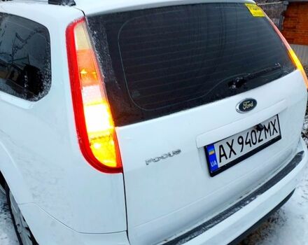 Білий Форд Фокус, об'ємом двигуна 1.6 л та пробігом 211 тис. км за 5500 $, фото 5 на Automoto.ua