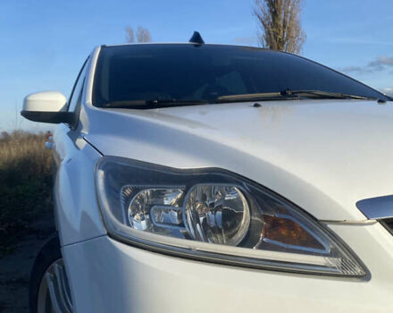 Білий Форд Фокус, об'ємом двигуна 1.6 л та пробігом 235 тис. км за 6100 $, фото 9 на Automoto.ua