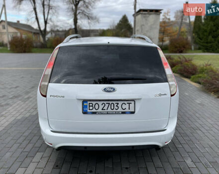 Белый Форд Фокус, объемом двигателя 1.6 л и пробегом 257 тыс. км за 5999 $, фото 16 на Automoto.ua