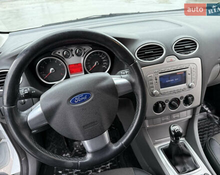 Белый Форд Фокус, объемом двигателя 1.8 л и пробегом 205 тыс. км за 5700 $, фото 32 на Automoto.ua