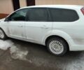 Белый Форд Фокус, объемом двигателя 1.8 л и пробегом 310 тыс. км за 2000 $, фото 4 на Automoto.ua