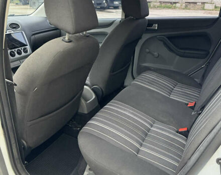 Форд Фокус 2009 в Одессе на Automoto.ua Белый Форд Фокус, объемом двигателя 1.6 л и пробегом 228 тыс. км за 6800 $, фото 14 на Automoto.ua