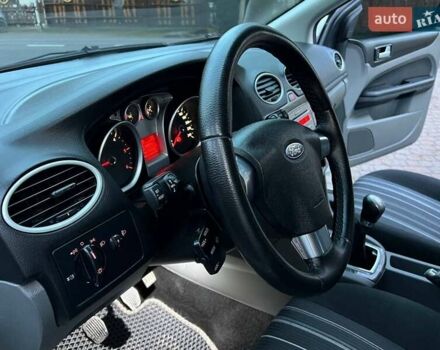 Білий Форд Фокус, об'ємом двигуна 1.6 л та пробігом 297 тис. км за 5299 $, фото 47 на Automoto.ua