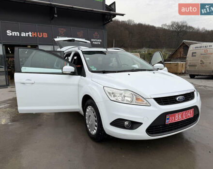 Белый Форд Фокус, объемом двигателя 1.8 л и пробегом 205 тыс. км за 5700 $, фото 27 на Automoto.ua