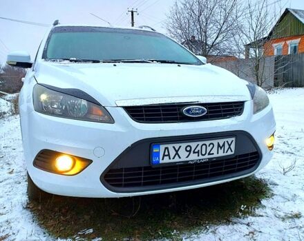 Білий Форд Фокус, об'ємом двигуна 1.6 л та пробігом 211 тис. км за 5500 $, фото 1 на Automoto.ua