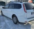 Белый Форд Фокус, объемом двигателя 1.6 л и пробегом 205 тыс. км за 5850 $, фото 5 на Automoto.ua