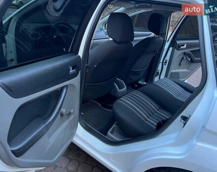 Білий Форд Фокус, об'ємом двигуна 1.6 л та пробігом 297 тис. км за 5299 $, фото 38 на Automoto.ua