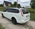Белый Форд Фокус, объемом двигателя 1.6 л и пробегом 250 тыс. км за 2000 $, фото 3 на Automoto.ua