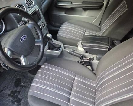 Белый Форд Фокус, объемом двигателя 1.6 л и пробегом 290 тыс. км за 5600 $, фото 15 на Automoto.ua