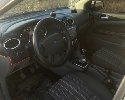 Белый Форд Фокус, объемом двигателя 1.6 л и пробегом 235 тыс. км за 6250 $, фото 8 на Automoto.ua