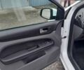 Белый Форд Фокус, объемом двигателя 1.6 л и пробегом 218 тыс. км за 6000 $, фото 6 на Automoto.ua