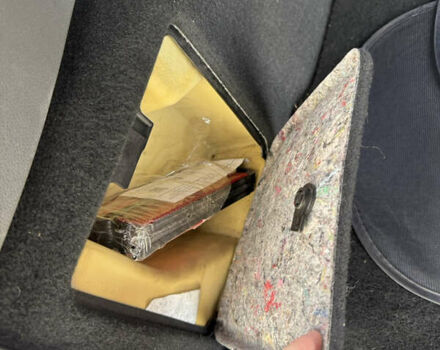 Форд Фокус 2009 в Одессе на Automoto.ua Белый Форд Фокус, объемом двигателя 1.6 л и пробегом 228 тыс. км за 6800 $, фото 24 на Automoto.ua