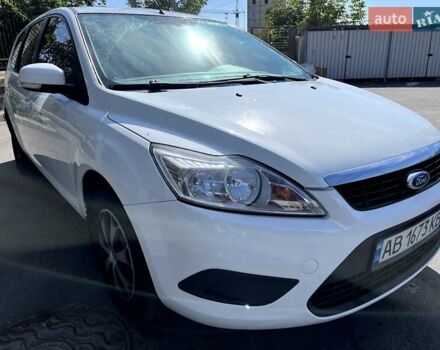Белый Форд Фокус, объемом двигателя 1.56 л и пробегом 275 тыс. км за 5600 $, фото 2 на Automoto.ua