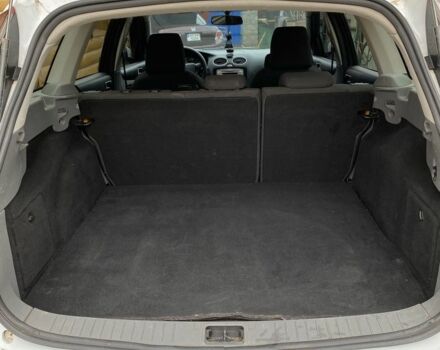 Белый Форд Фокус, объемом двигателя 1.6 л и пробегом 235 тыс. км за 6250 $, фото 14 на Automoto.ua