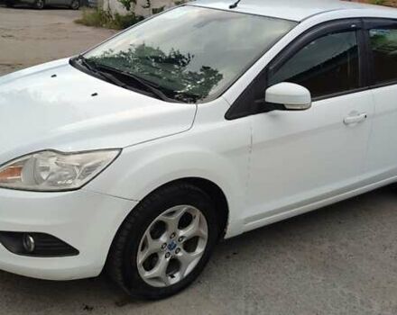 Білий Форд Фокус, об'ємом двигуна 2.01 л та пробігом 250 тис. км за 6200 $, фото 1 на Automoto.ua
