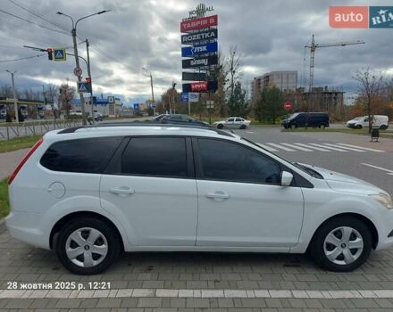 Форд Фокус 2009 в Хмельницком на Automoto.ua Белый Форд Фокус, объемом двигателя 1.6 л и пробегом 250 тыс. км за 5250 $, фото 7 на Automoto.ua
