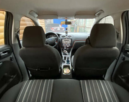 Білий Форд Фокус, об'ємом двигуна 1.6 л та пробігом 235 тис. км за 6100 $, фото 18 на Automoto.ua