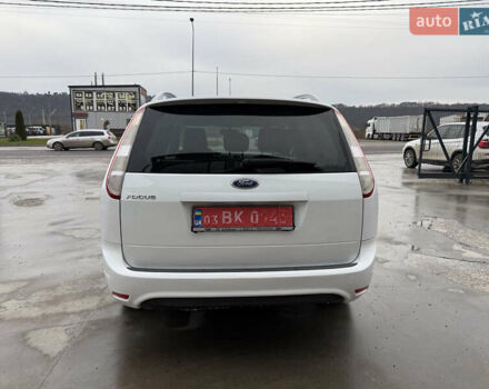 Белый Форд Фокус, объемом двигателя 1.8 л и пробегом 205 тыс. км за 5700 $, фото 8 на Automoto.ua