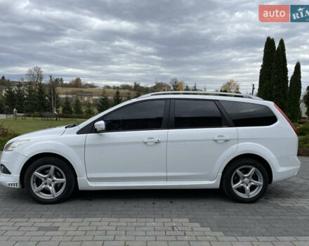 Белый Форд Фокус, объемом двигателя 1.6 л и пробегом 257 тыс. км за 5999 $, фото 22 на Automoto.ua