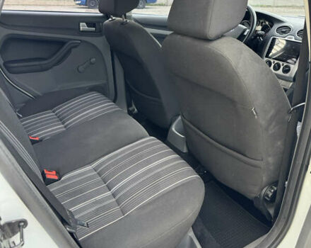 Форд Фокус 2009 в Одессе на Automoto.ua Белый Форд Фокус, объемом двигателя 1.6 л и пробегом 228 тыс. км за 6800 $, фото 19 на Automoto.ua