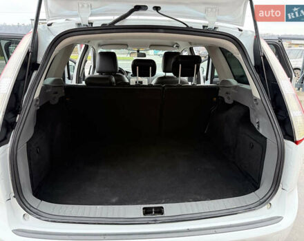 Белый Форд Фокус, объемом двигателя 1.8 л и пробегом 205 тыс. км за 5700 $, фото 40 на Automoto.ua