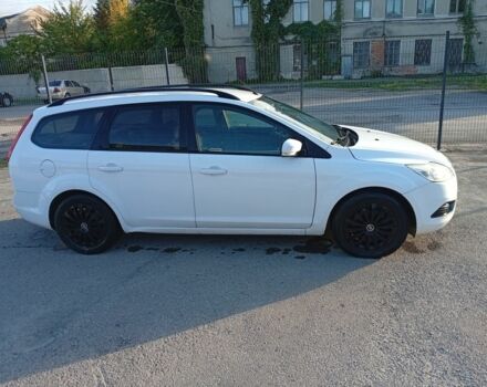 Белый Форд Фокус, объемом двигателя 1.6 л и пробегом 249 тыс. км за 4750 $, фото 5 на Automoto.ua