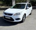 Белый Форд Фокус, объемом двигателя 1.56 л и пробегом 275 тыс. км за 5300 $, фото 1 на Automoto.ua