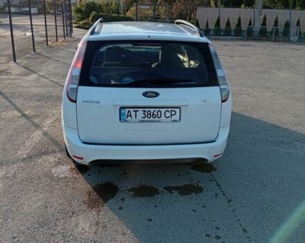 Белый Форд Фокус, объемом двигателя 1.6 л и пробегом 249 тыс. км за 4750 $, фото 2 на Automoto.ua