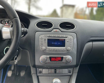 Белый Форд Фокус, объемом двигателя 1.6 л и пробегом 257 тыс. км за 5999 $, фото 29 на Automoto.ua