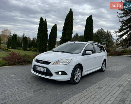 Белый Форд Фокус, объемом двигателя 1.6 л и пробегом 257 тыс. км за 5999 $, фото 4 на Automoto.ua