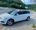 Белый Форд Фокус, объемом двигателя 1.6 л и пробегом 350 тыс. км за 4800 $, фото 1 на Automoto.ua