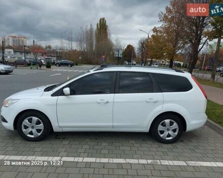 Форд Фокус 2009 в Хмельницком на Automoto.ua Белый Форд Фокус, объемом двигателя 1.6 л и пробегом 250 тыс. км за 5250 $, фото 5 на Automoto.ua