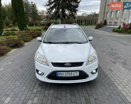 Белый Форд Фокус, объемом двигателя 1.6 л и пробегом 257 тыс. км за 5999 $, фото 9 на Automoto.ua
