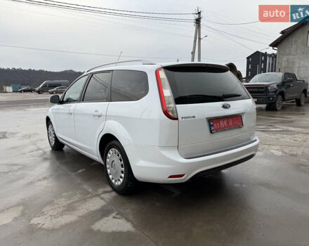 Белый Форд Фокус, объемом двигателя 1.8 л и пробегом 205 тыс. км за 5700 $, фото 6 на Automoto.ua