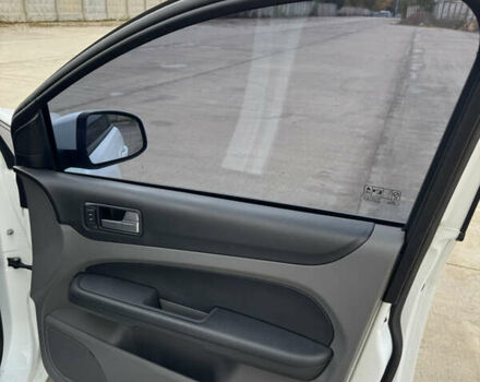 Форд Фокус 2009 в Одессе на Automoto.ua Белый Форд Фокус, объемом двигателя 1.6 л и пробегом 228 тыс. км за 6800 $, фото 15 на Automoto.ua