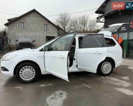 Белый Форд Фокус, объемом двигателя 1.8 л и пробегом 205 тыс. км за 5700 $, фото 17 на Automoto.ua