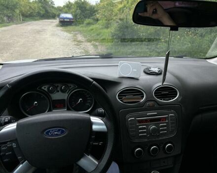 Форд Фокус 2009 у Івано-Франківську на Automoto.ua Білий Форд Фокус, об'ємом двигуна 1.6 л та пробігом 220 тис. км за 4200 $, фото 5 на Automoto.ua
