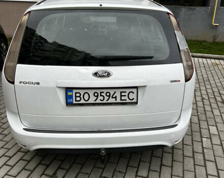 Білий Форд Фокус, об'ємом двигуна 1.6 л та пробігом 280 тис. км за 4500 $, фото 1 на Automoto.ua