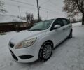 Белый Форд Фокус, объемом двигателя 1.8 л и пробегом 270 тыс. км за 6800 $, фото 1 на Automoto.ua