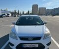 Белый Форд Фокус, объемом двигателя 1.56 л и пробегом 265 тыс. км за 5400 $, фото 1 на Automoto.ua
