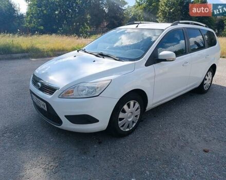 Белый Форд Фокус, объемом двигателя 1.6 л и пробегом 290 тыс. км за 5900 $, фото 6 на Automoto.ua