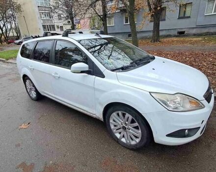 Белый Форд Фокус, объемом двигателя 2 л и пробегом 310 тыс. км за 4700 $, фото 5 на Automoto.ua