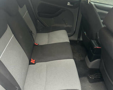 Белый Форд Фокус, объемом двигателя 1.56 л и пробегом 357 тыс. км за 5800 $, фото 8 на Automoto.ua