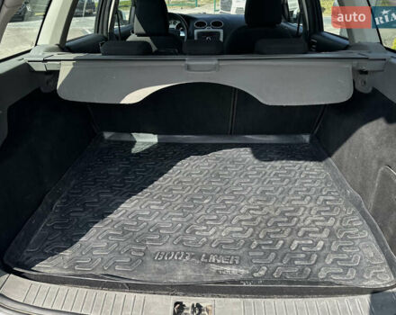 Білий Форд Фокус, об'ємом двигуна 1.56 л та пробігом 311 тис. км за 4700 $, фото 19 на Automoto.ua