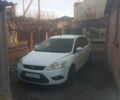 Белый Форд Фокус, объемом двигателя 1.6 л и пробегом 228 тыс. км за 5400 $, фото 1 на Automoto.ua