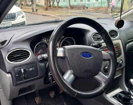 Белый Форд Фокус, объемом двигателя 2 л и пробегом 310 тыс. км за 4700 $, фото 3 на Automoto.ua