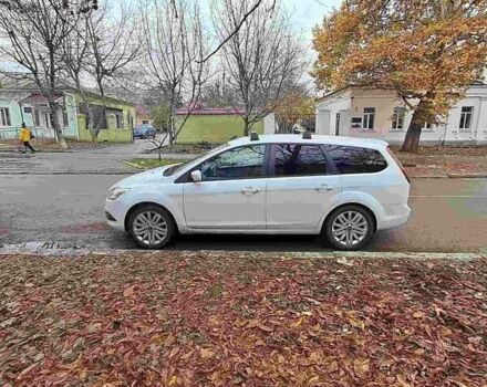 Белый Форд Фокус, объемом двигателя 2 л и пробегом 310 тыс. км за 4700 $, фото 3 на Automoto.ua