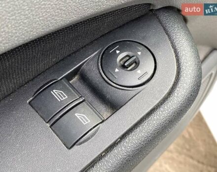 Білий Форд Фокус, об'ємом двигуна 1.56 л та пробігом 290 тис. км за 5690 $, фото 21 на Automoto.ua